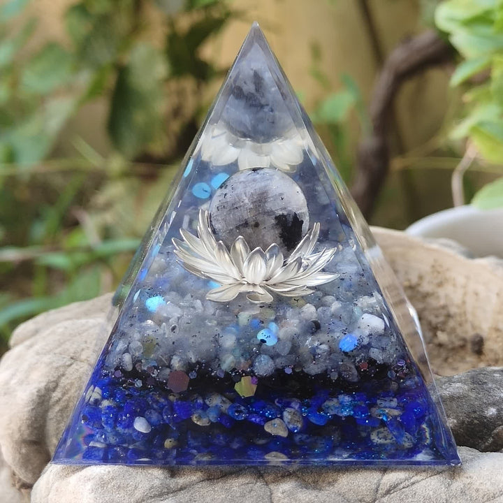 Olivenorma Pietra di Luna Lapislazzuli Loto Piedistallo Orgone Piramide