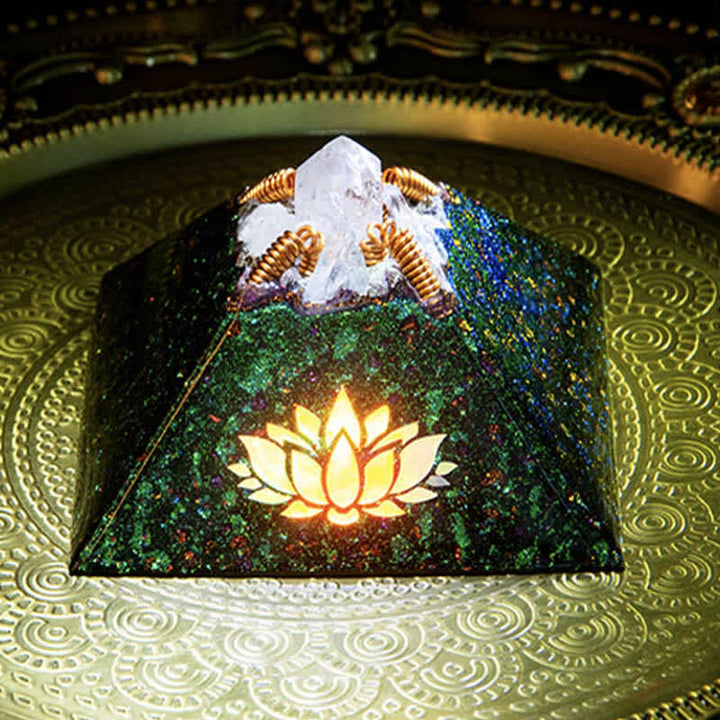 Olivenorma 9cm Lotus Crystal Energy Spire Piramide Orgonica