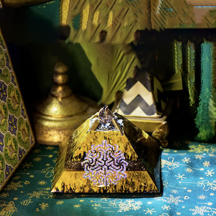 Olivenorma 14cm Piramide di energia di cristallo dorato Orgone