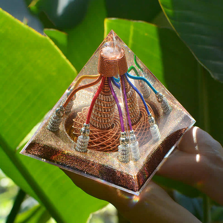 Olivenorma 7 Generatore di energia in filo di rame colorato Piramide Orgonica