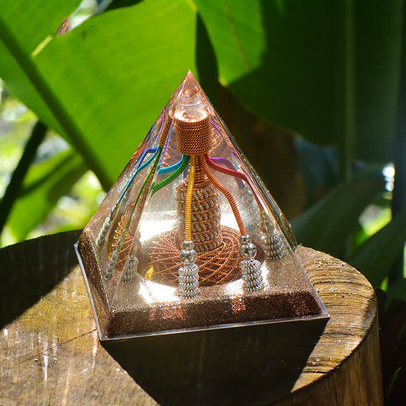 Olivenorma 7 Generatore di energia in filo di rame colorato Piramide Orgonica