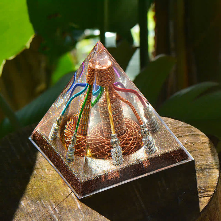 Olivenorma 7 Generatore di energia in filo di rame colorato Piramide Orgonica