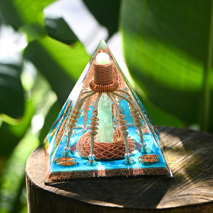 Olivenorma Filo di rame Avventurina verde Piramide energetica Orgone
