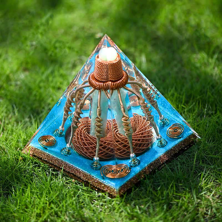 Olivenorma Filo di rame Avventurina verde Piramide energetica Orgone