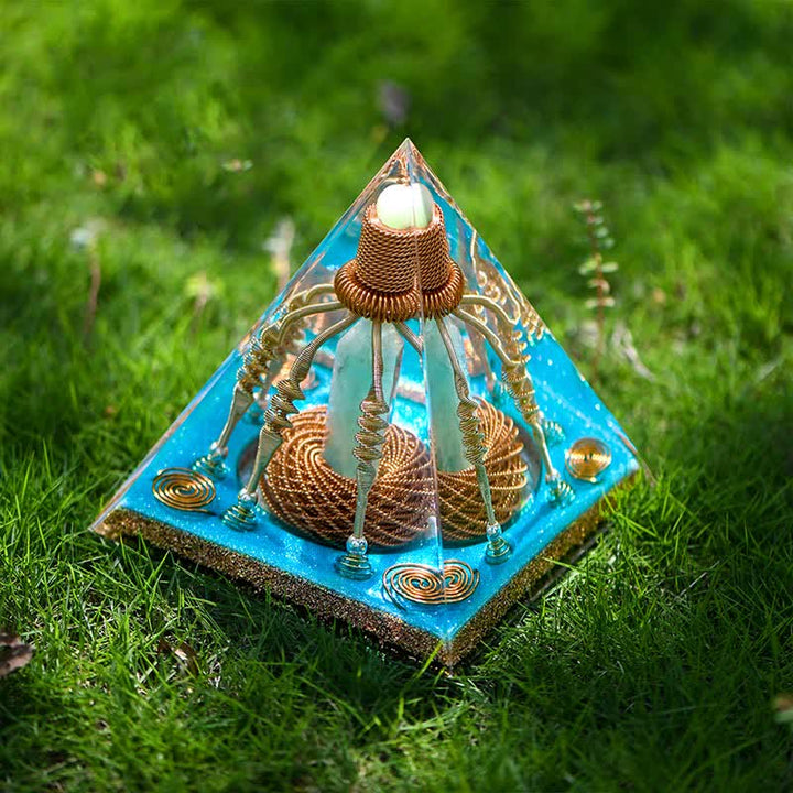 Olivenorma Filo di rame Avventurina verde Piramide energetica Orgone
