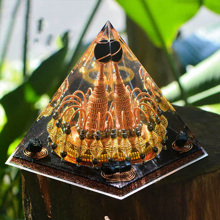Olivenorma "Signore della Notte Oscura Dorata" Piramide di Orgone di Cristallo Nero