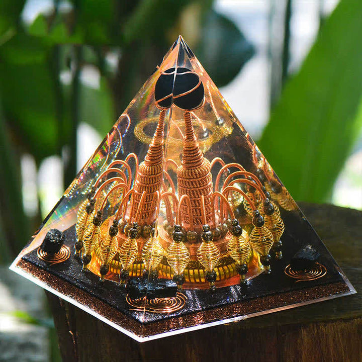 Olivenorma "Signore della Notte Oscura Dorata" Piramide di Orgone di Cristallo Nero