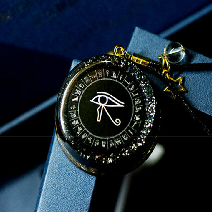 Collana di energia organica di ossidiana con occhio di Horus Olivenorma