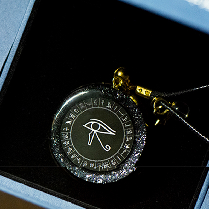 Collana di energia organica di ossidiana con occhio di Horus Olivenorma