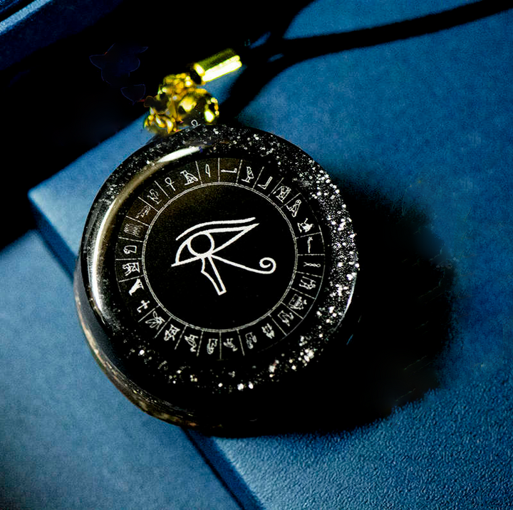 Collana di energia organica di ossidiana con occhio di Horus Olivenorma