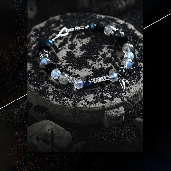 Bracciale Olivenorma con perline di occhio di tigre blu e pietra di luna
