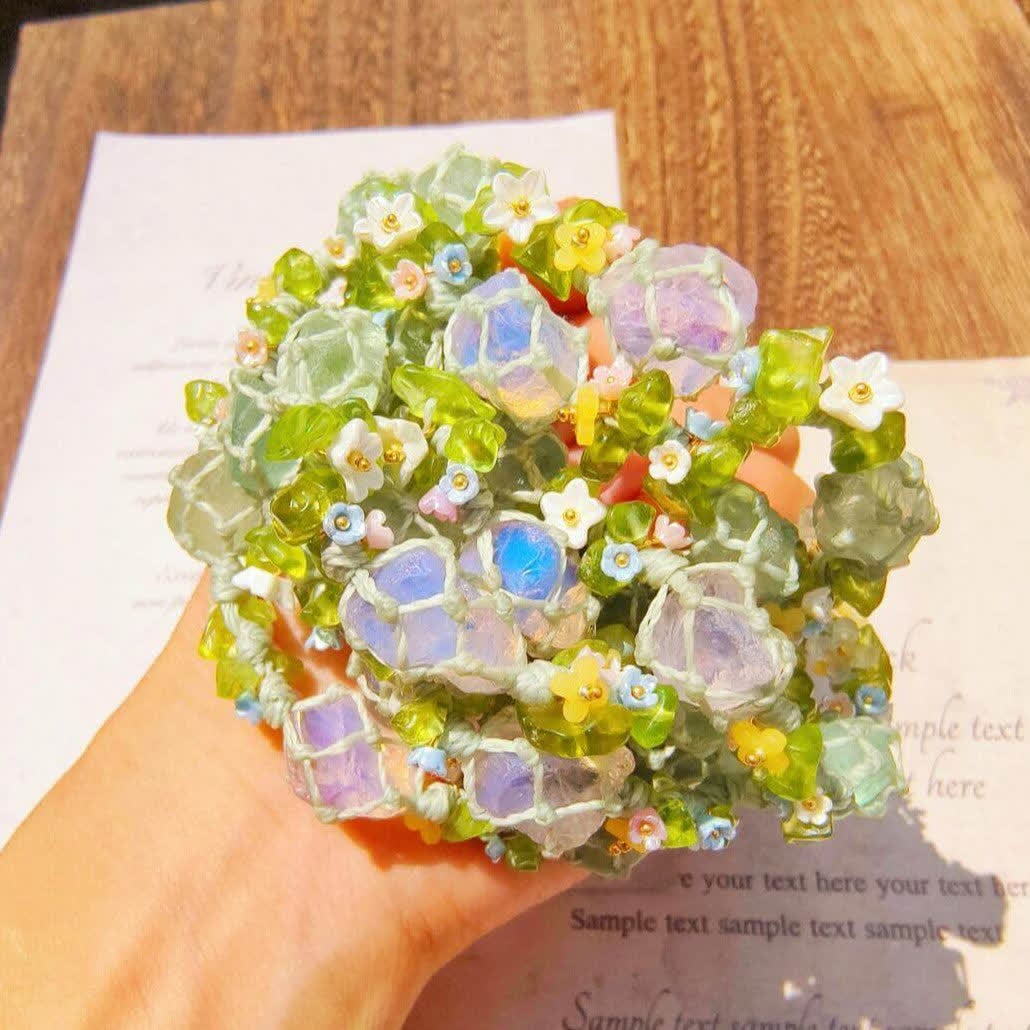 Braccialetto intrecciato con fiori di cristallo di opalite e fluorite verde Olivenorma 