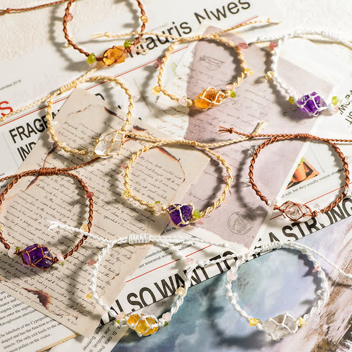 Braccialetto artigianale Olivenorma con fiori intrecciati in cristallo naturale