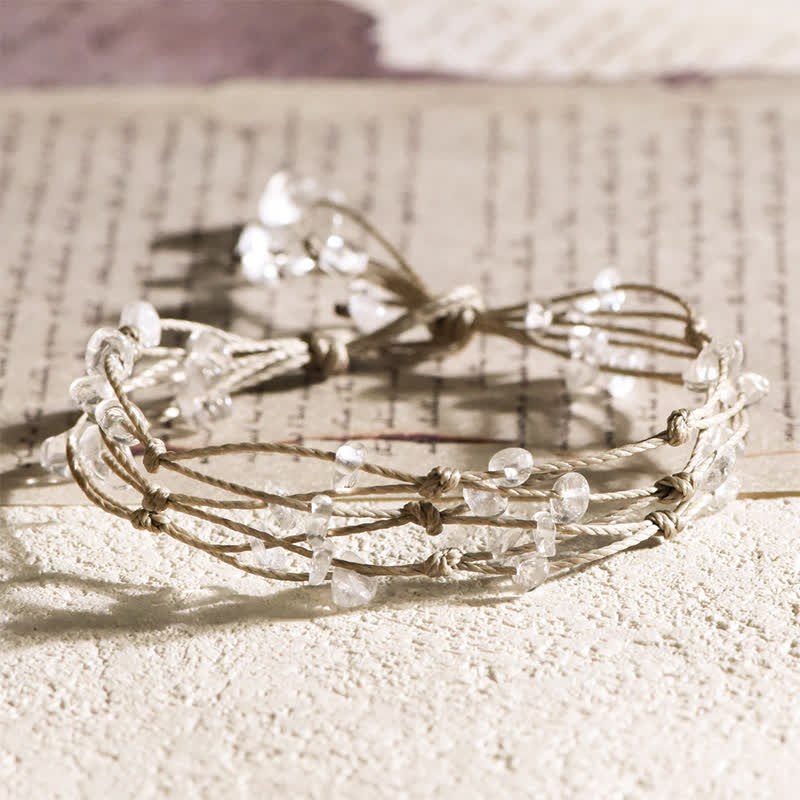 Braccialetto Olivenorma con fiori intrecciati in cristallo naturale frantumato