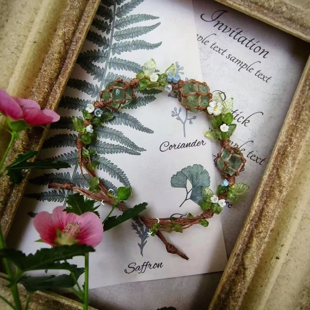 Bracciale intrecciato con fiori in pietra di peridoto e fluorite verde Olivenorma 