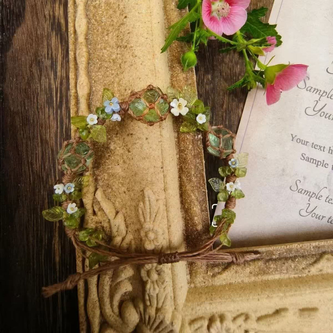 Bracciale intrecciato con fiori in pietra di peridoto e fluorite verde Olivenorma 