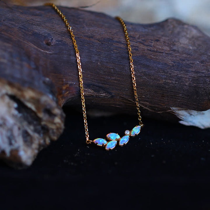 Collana con ciondolo a forma di foglia di opale blu Olivenorma