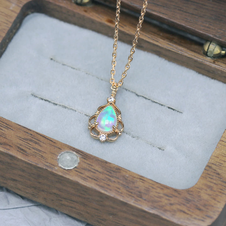 Collana Olivenorma in argento sterling con opale naturale in stile vintage