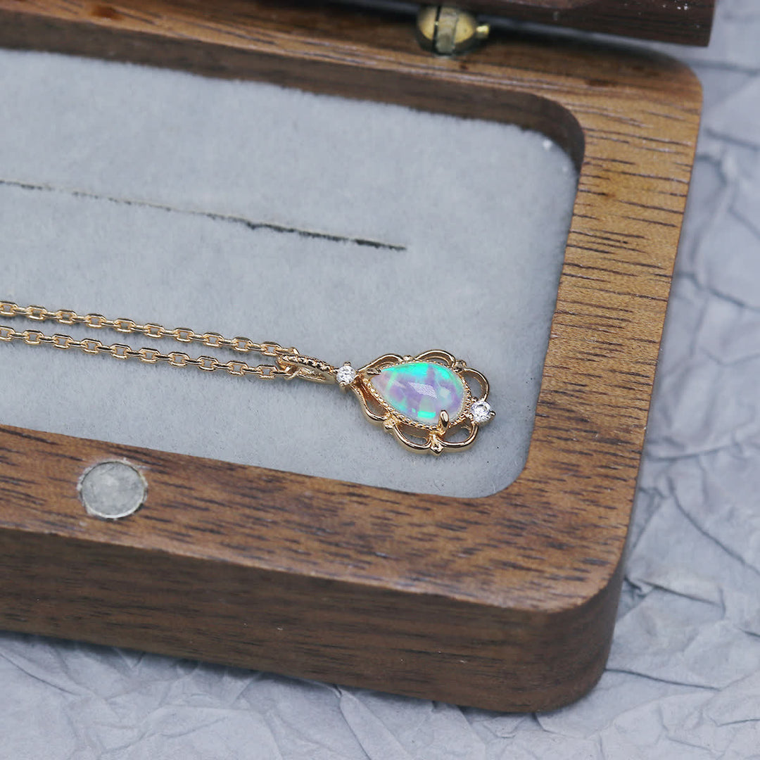 Collana Olivenorma in argento sterling con opale naturale in stile vintage