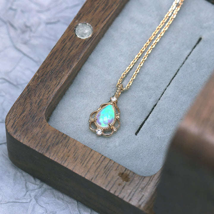 Collana Olivenorma in argento sterling con opale naturale in stile vintage