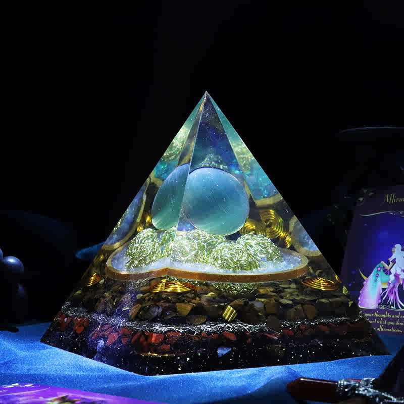 Olivenorma 14cm Piramide di Orgone in Pietra Occhio di Gatto Blu