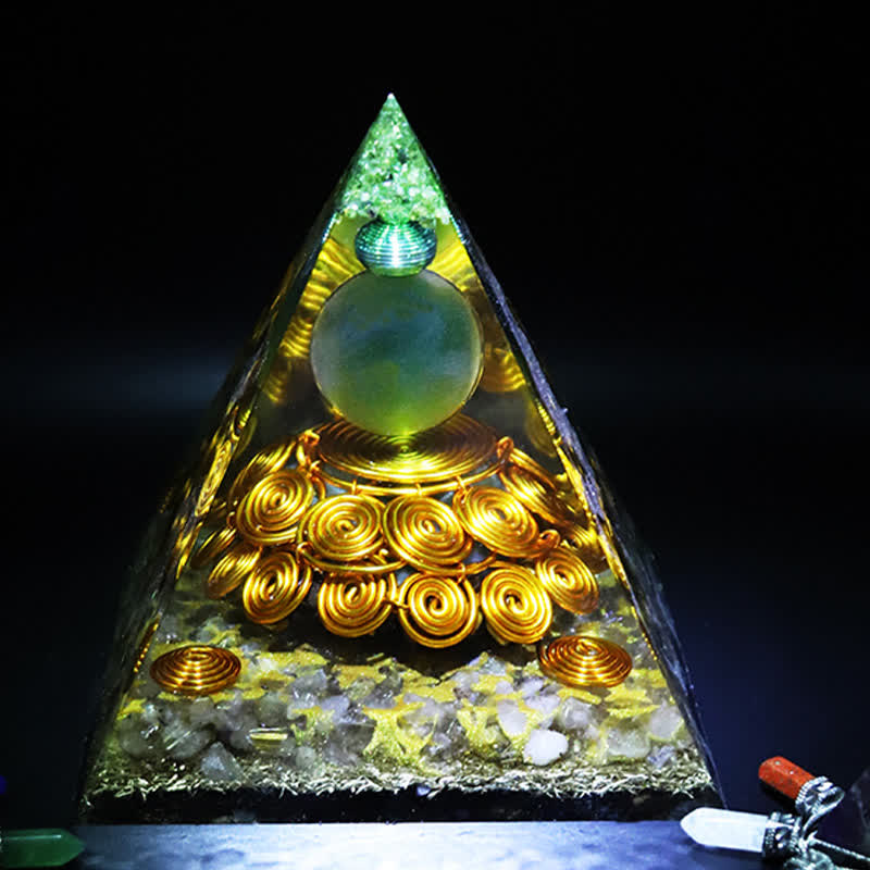 Olivenorma 14cm Piramide di Orgone in Pietra Occhio di Gatto Verde