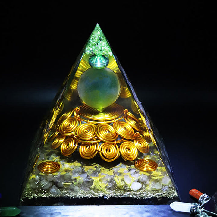 Olivenorma 14cm Piramide di Orgone in Pietra Occhio di Gatto Verde