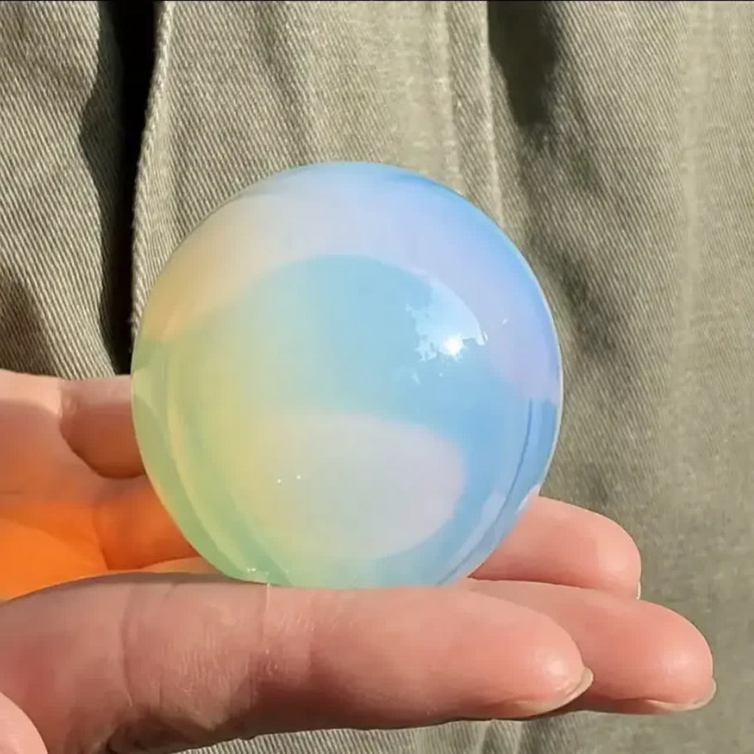 Sfera di cristallo di opalite naturale Olivenorma