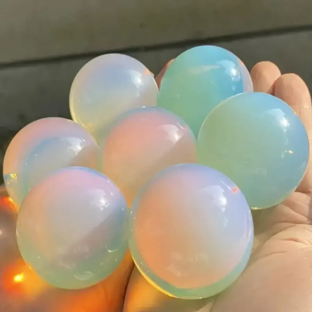 Sfera di cristallo di opalite naturale Olivenorma