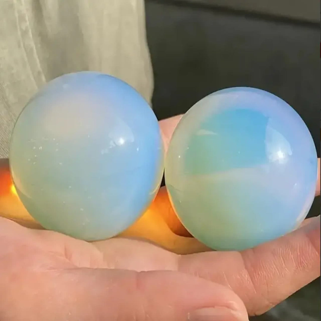 Sfera di cristallo di opalite naturale Olivenorma