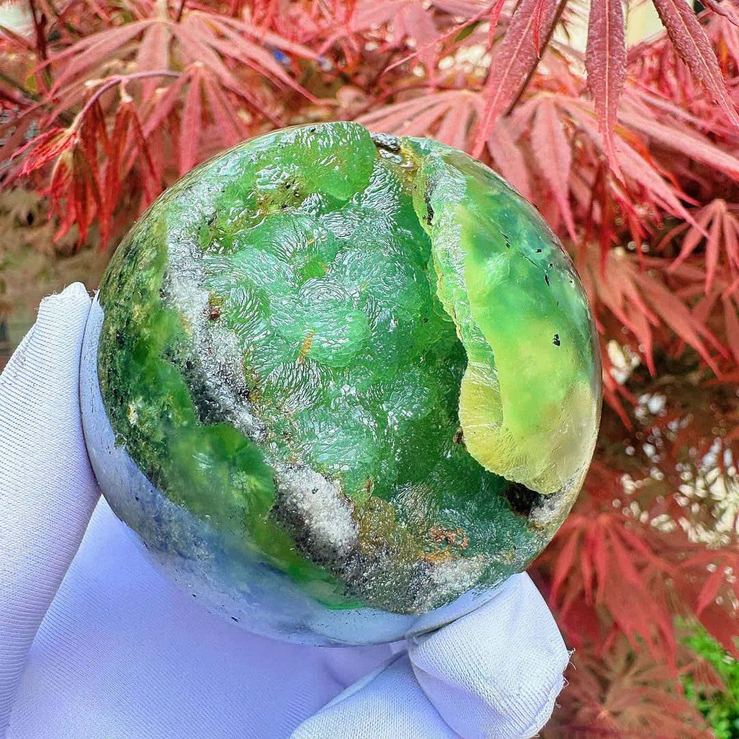 Sfera di cristallo naturale di prehnite Olivenorma