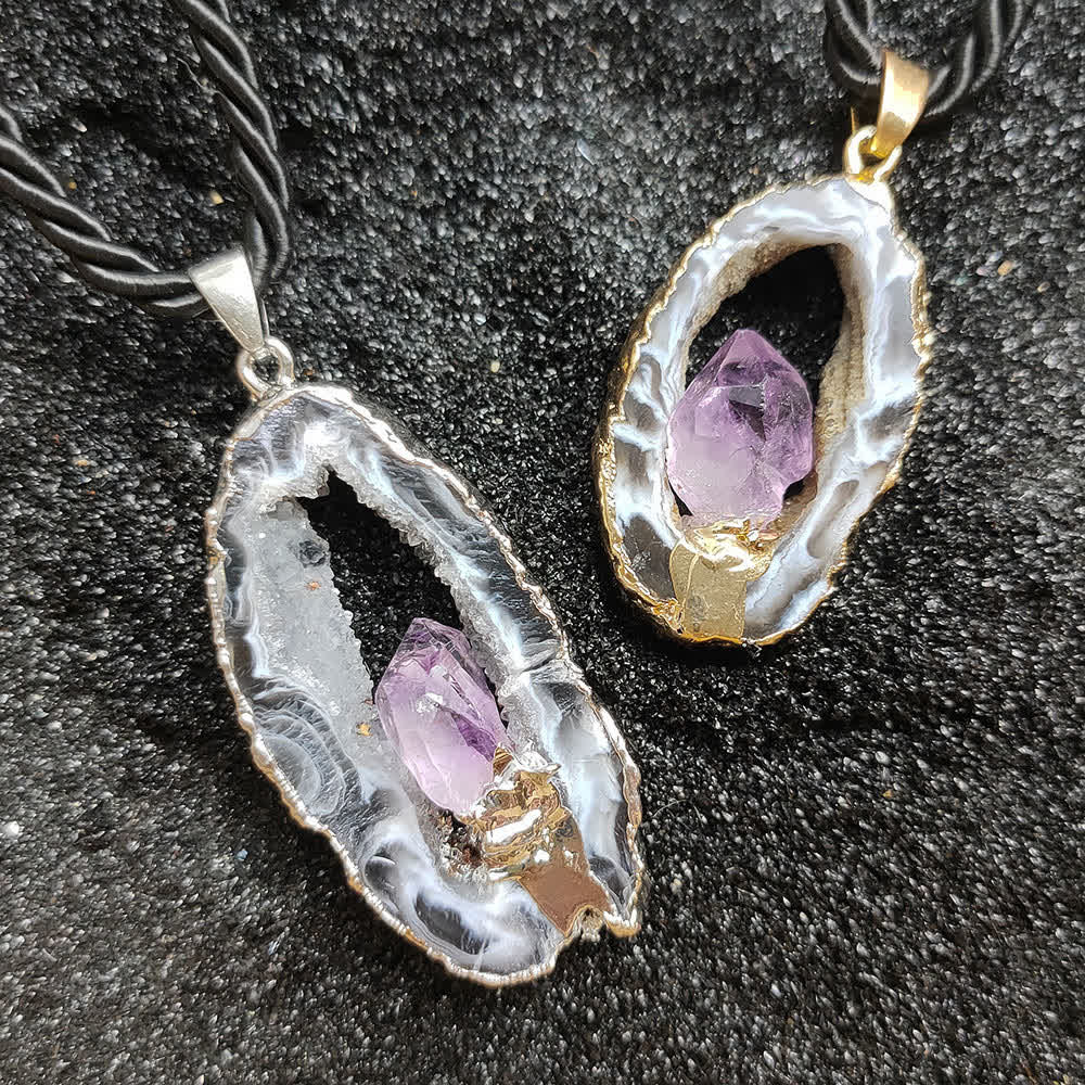 Collana con ciondolo in cristallo di grotta di agata bianca e ametista Olivenorma 