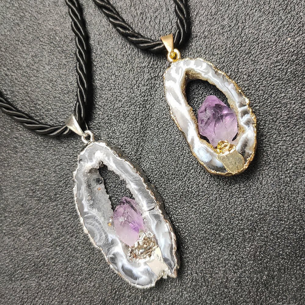 Collana con ciondolo in cristallo di grotta di agata bianca e ametista Olivenorma 