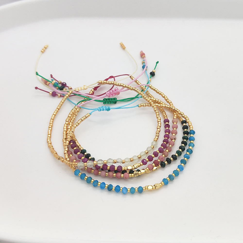 Bracciale Olivenorma con piccole perle di cristallo naturale