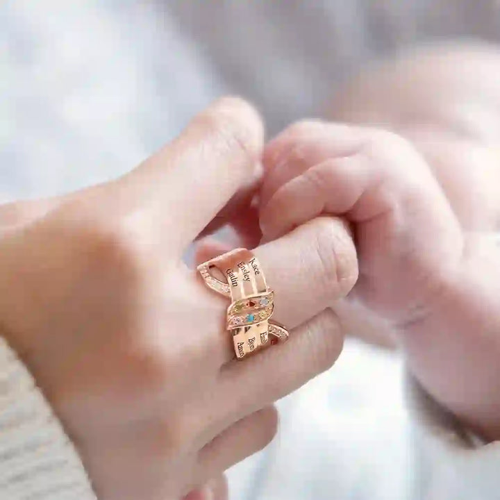 Olivenorma Birthstones Nomi incisi personalizzati Anello con nodo a nastro