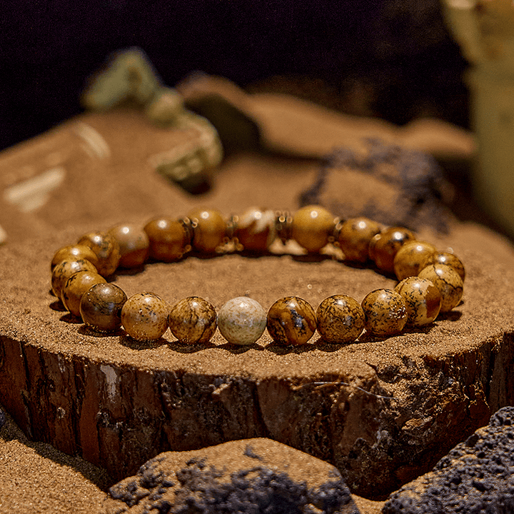 Bracciale in filo di rame dorato con perline in pietra naturale Olivenorma 