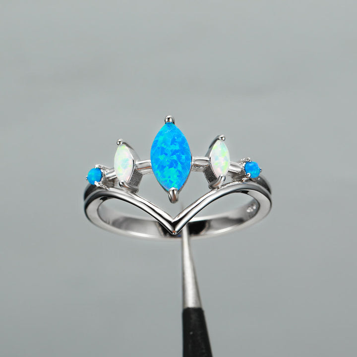 Anello a corona con opale naturale blu e bianco Olivenorma