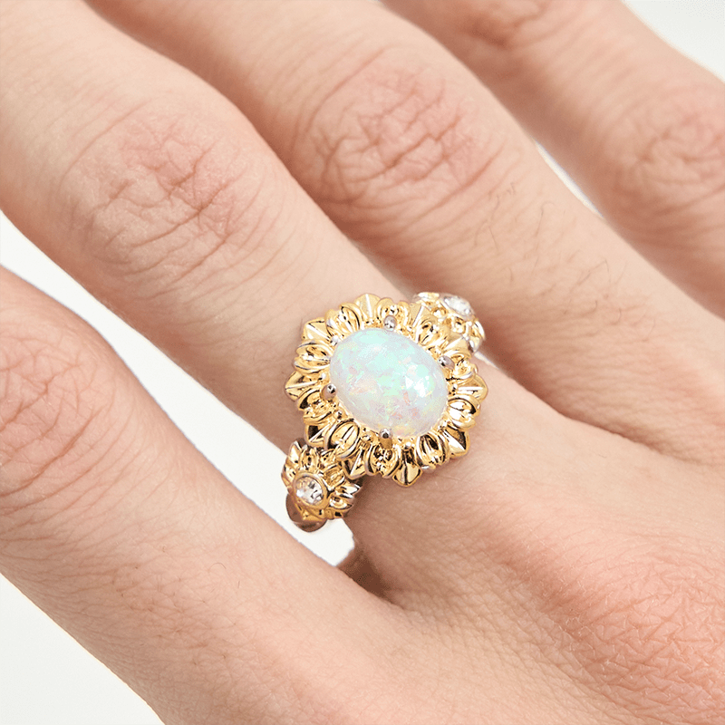 Anello a forma di girasole con taglio ovale Olivenorma