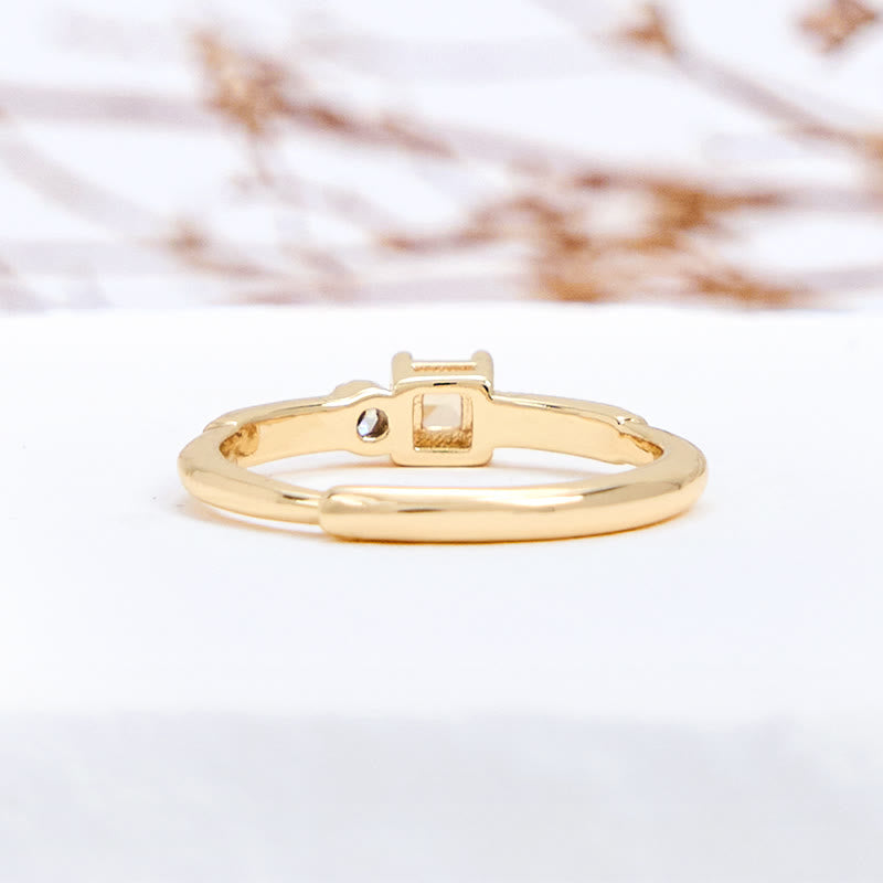 Anello Olivenorma con zircone bianco e citrino taglio quadrato semplice
