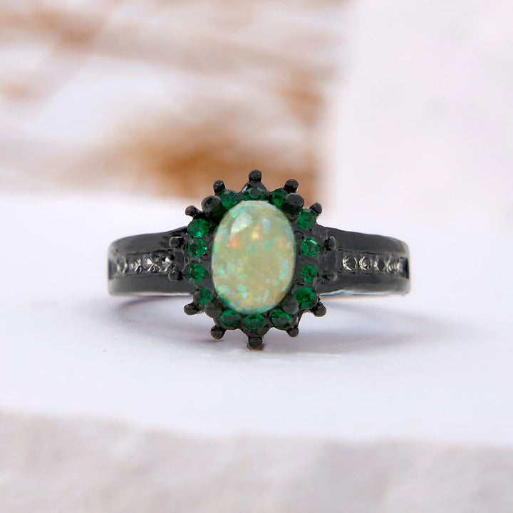 Anello girasole con zircone bianco e opale ovale Olivenorma