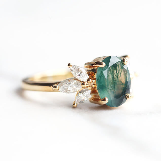 Anello con foglia di zircone in agata muschiata ovale Olivenorma