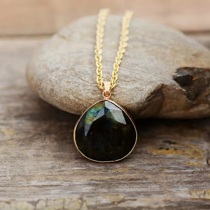 Collana con ciondolo a goccia in labradorite Olivenorma