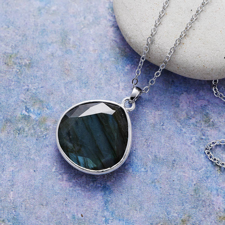 Collana con ciondolo a goccia in labradorite Olivenorma