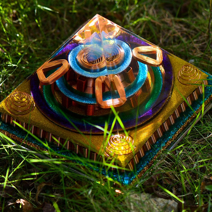 Olivenorma Metatron's Cubebe Taglio Piramide Orgonica Opalite