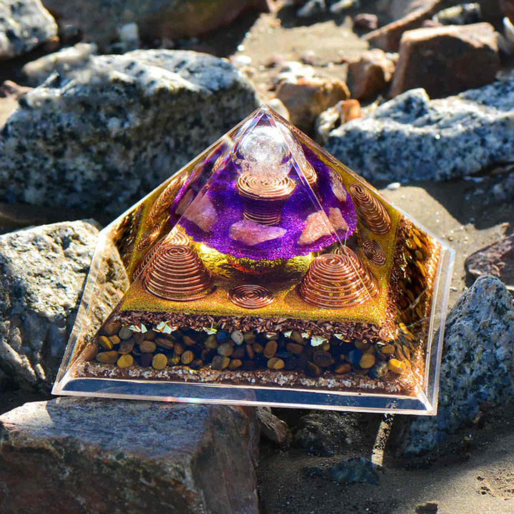 Olivenorma "Cacciatore di Fortune" Pietra del Sole Occhio di Tigre Piramide Orgonica