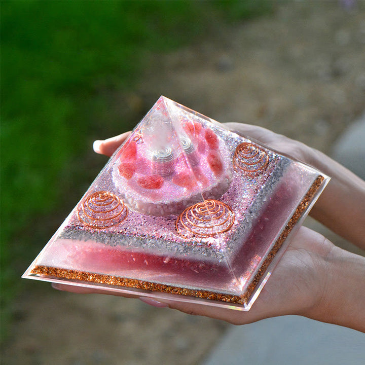 Olivenorma "Love Magic" Piramide di Orgone di Quarzo Fragola Lepidolite