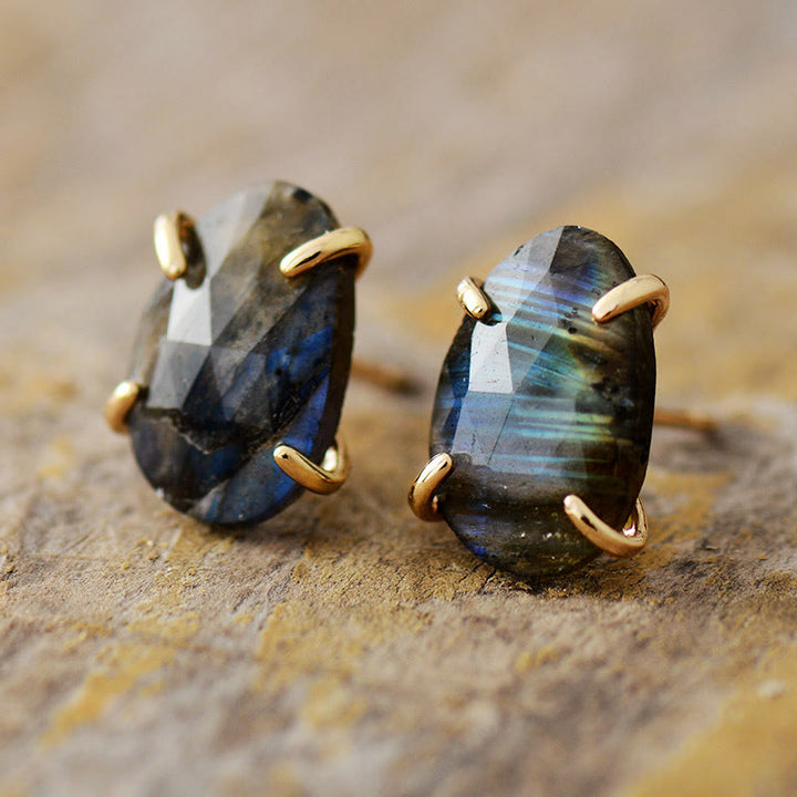 Orecchini a perno in labradorite a sezione irregolare Olivenorma