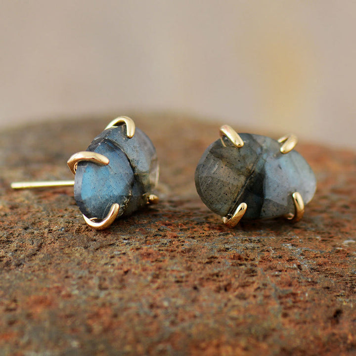 Orecchini a perno in labradorite a sezione irregolare Olivenorma