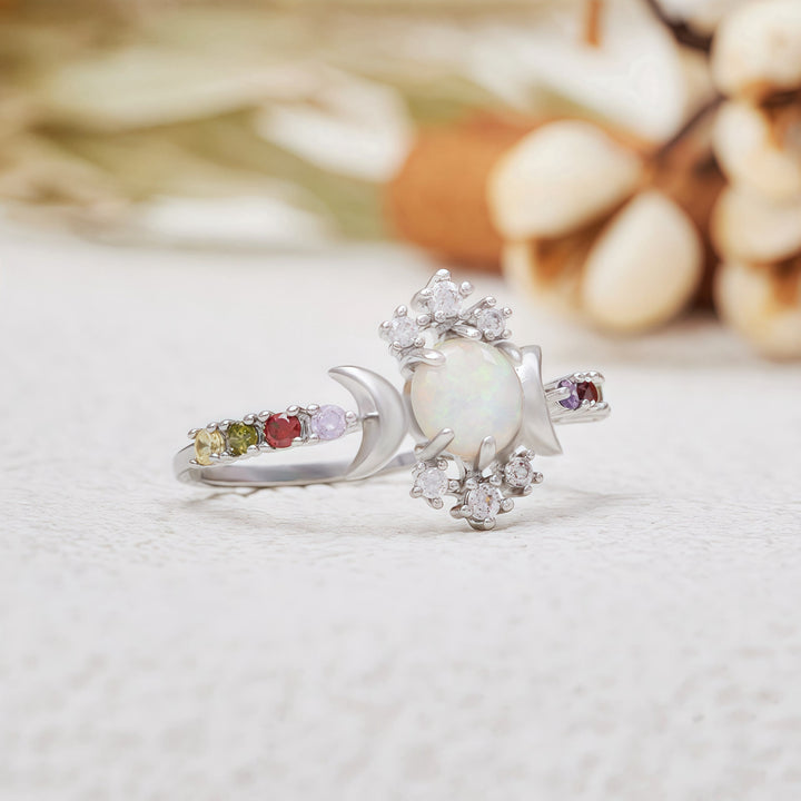 Anello della Dea della Luna Tripla in Opale Bianco Olivenorma