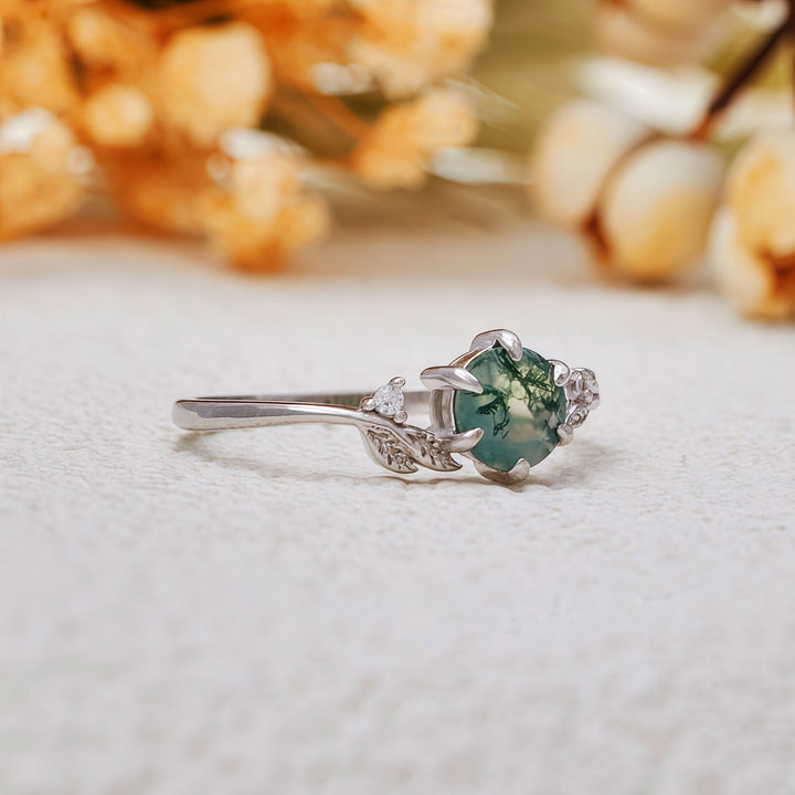 Anello avvolgente con foglia di agata muschiata naturale Olivenorma